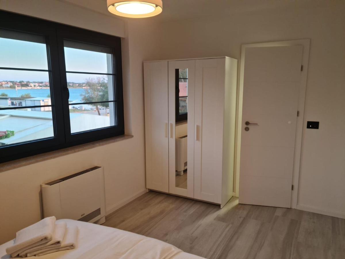 Appartments Akrapovic Vrsi Eksteriør bilde
