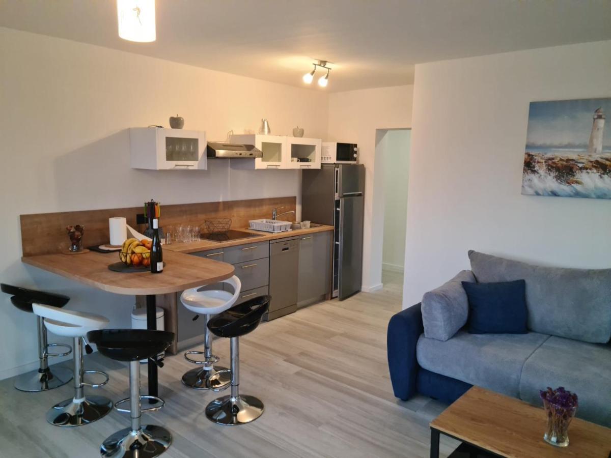 Appartments Akrapovic Vrsi Eksteriør bilde