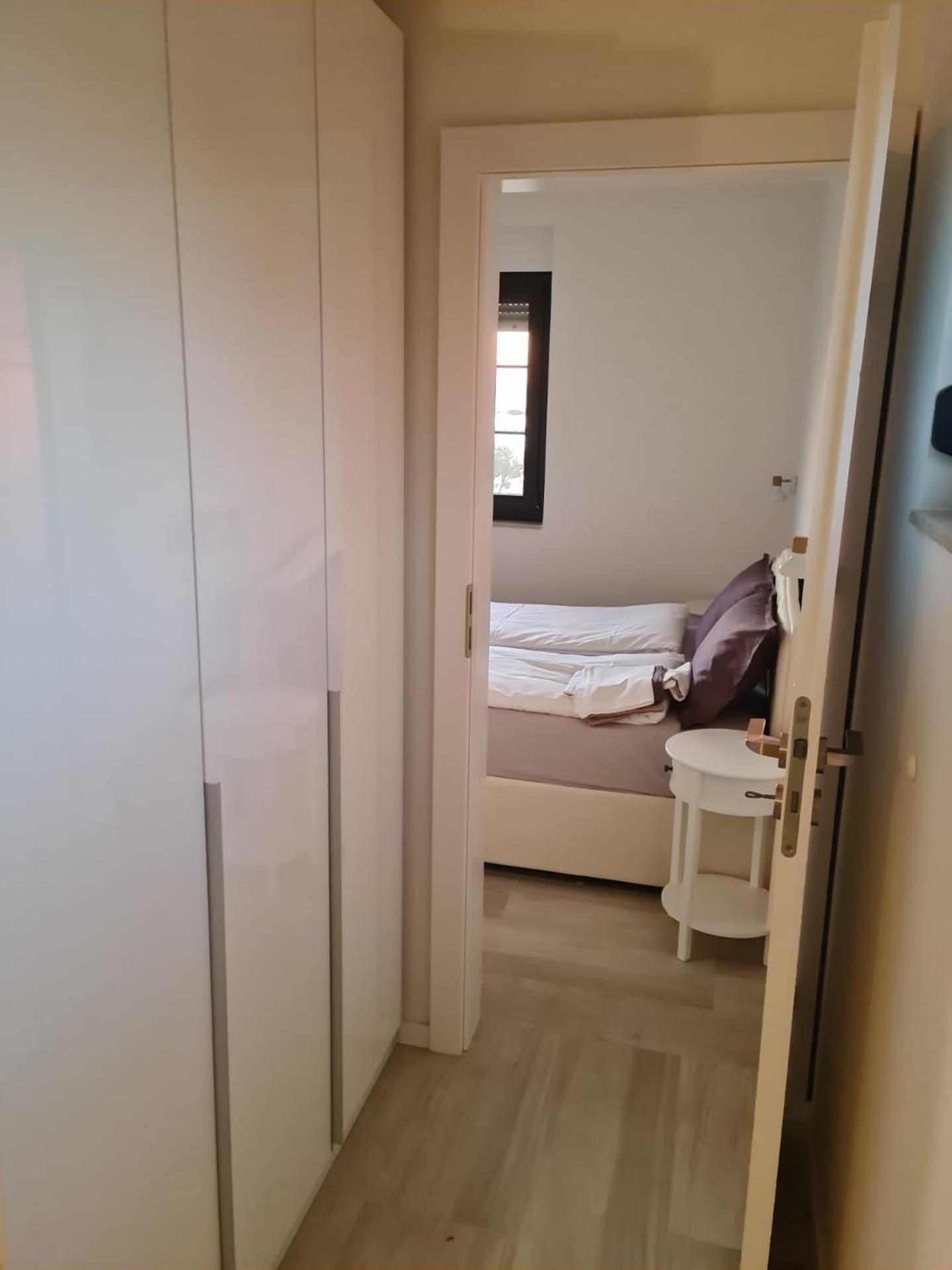 Appartments Akrapovic Vrsi Rom bilde